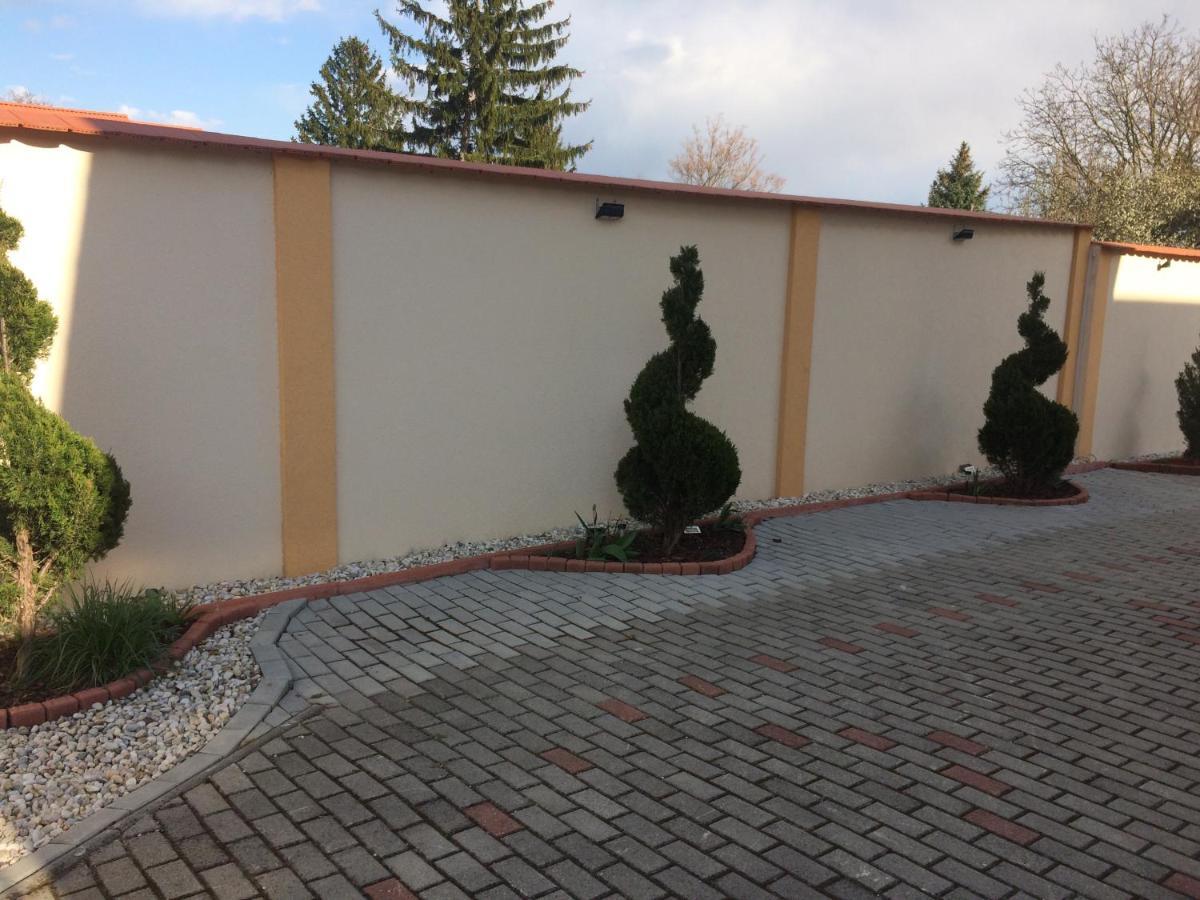 Gyenesi Virag Apartman Gyenesdias Exterior photo
