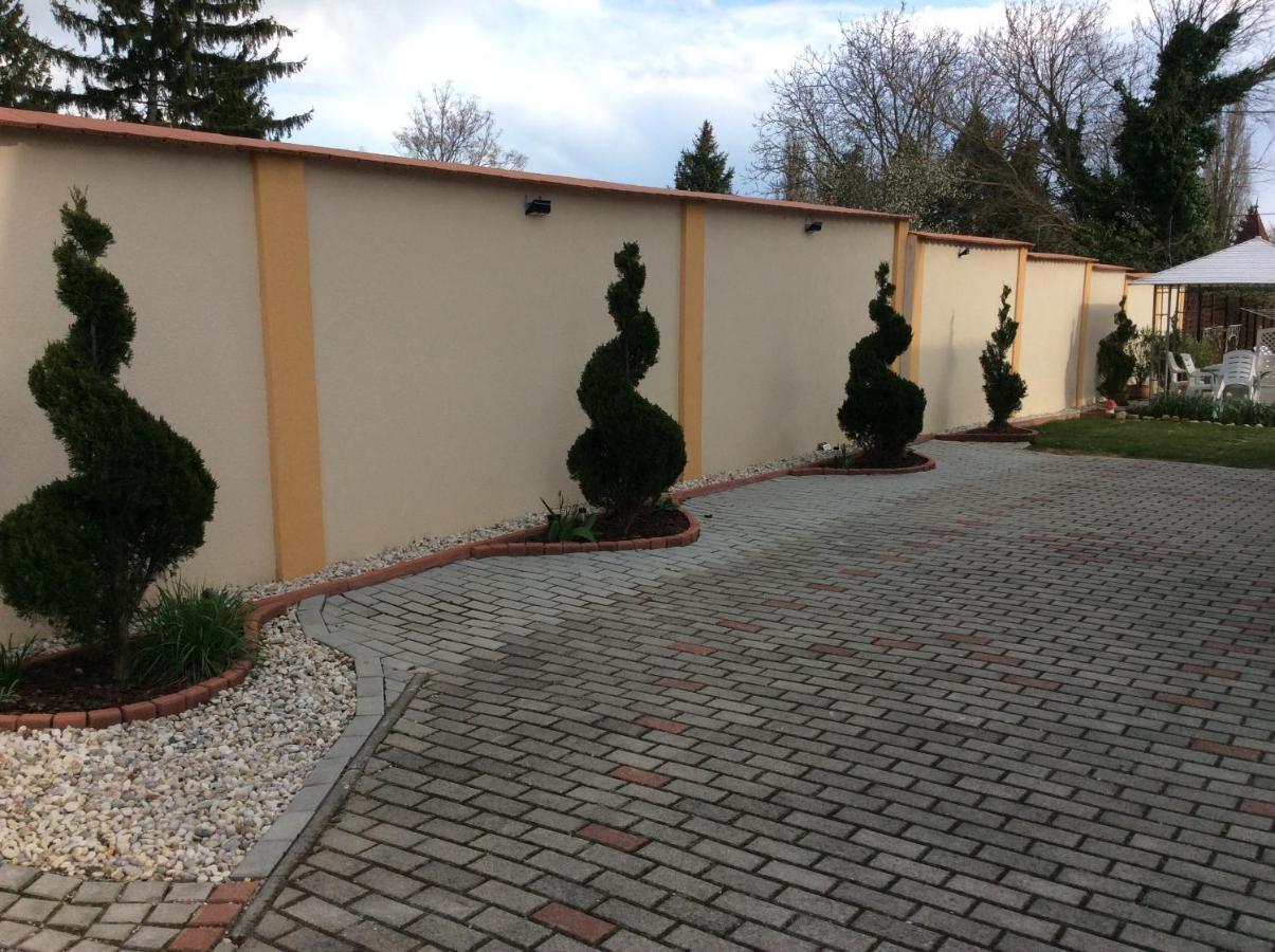 Gyenesi Virag Apartman Gyenesdias Exterior photo